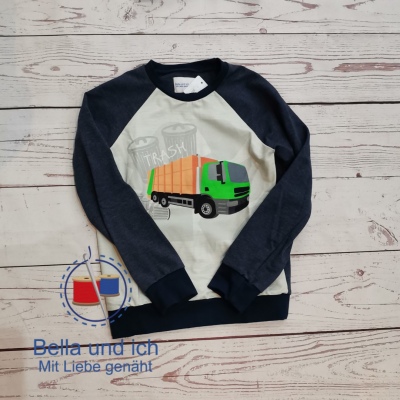 Handgemachter  Jungenpullover "Müllwagen"